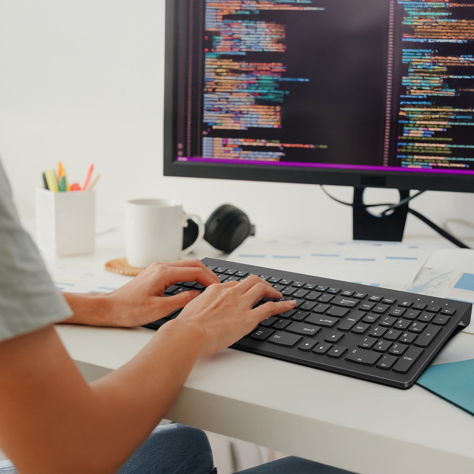 BATTOP Universal Wireless Keyboard Featuring a Numeric Keypad, Ergonomic Structure, Compatibility with Multiple Devices, And Reliable Connectivity for Mac, Ipad, Android, And Windows